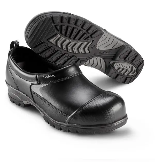 steel toe clog